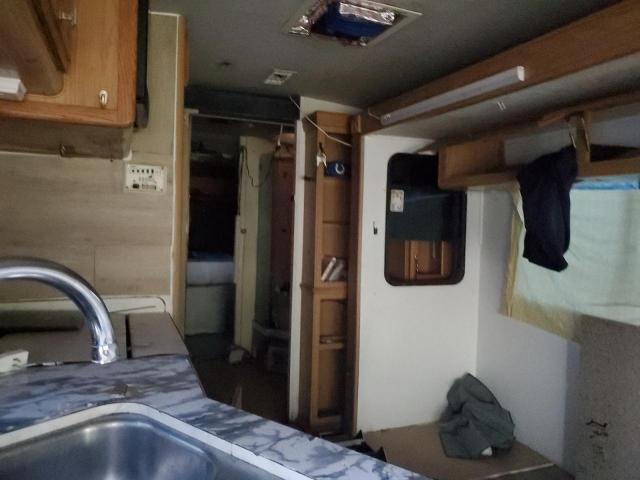 Photo 6 from auction – 1997 PARO MOTORHOME with VIN 3FCMF53G1VJA14811
