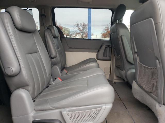 Photo 11 from auction – 2009 CHRYSLER TOWN & COU with VIN 2A8HR54119R508210