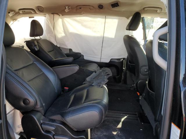Photo 11 from auction – 2018 TOYOTA SIENNA SE with VIN 5TDXZ3DC4JS952833