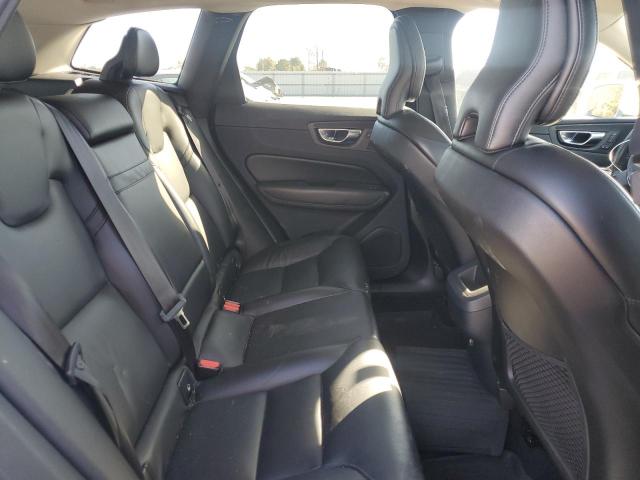 Photo 11 from auction – 2019 VOLVO XC60 T5 MO with VIN LYV102DK9KB325618