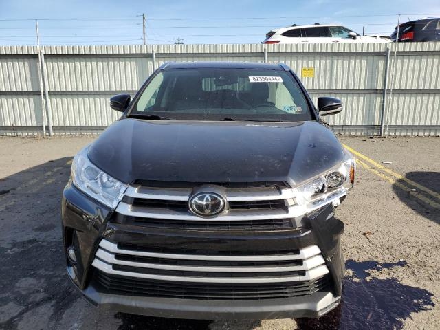 Photo 5 from auction – 2017 TOYOTA HIGHLANDER with VIN 5TDJZRFH7HS439409