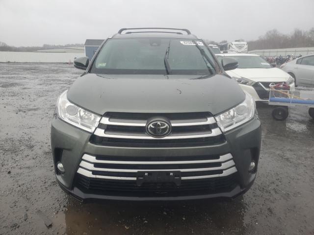 Photo 5 from auction – 2018 TOYOTA HIGHLANDER with VIN 5TDKZRFH9JS268284
