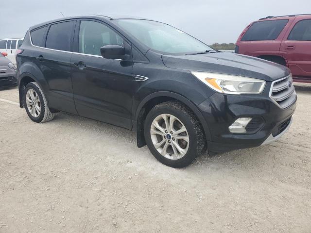 Photo 4 from auction – 2017 FORD ESCAPE SE with VIN 1FMCU9GD4HUC70234