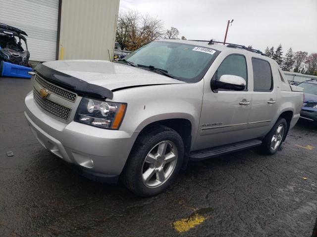 CHEVROLET AVALANCHE 2011 with VIN 3GNTKGE32BG207336 - Photo from auction