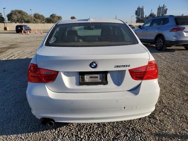 Photo 6 from auction – 2011 BMW 328 I SULE with VIN WBAPH5C52BA440940