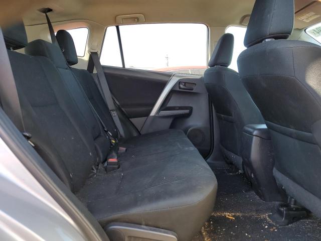 Photo 10 from auction – 2018 TOYOTA RAV4 LE with VIN 2T3BFREV2JW722728