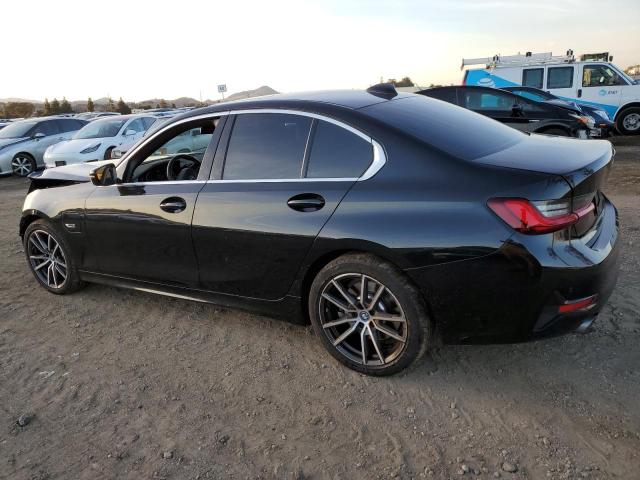 Photo 2 from auction – 2022 BMW 330E with VIN 3MW5P7J06N8C75178