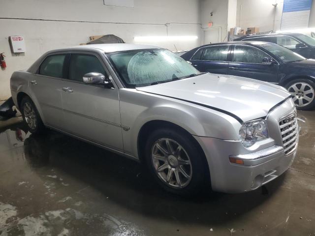 Photo 4 from auction – 2005 CHRYSLER 300C with VIN 2C3JA63H55H164213
