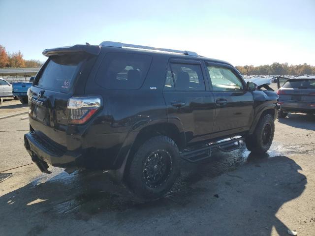 Photo 3 from auction – 2014 TOYOTA 4RUNNER SR with VIN JTEBU5JRXE5196395