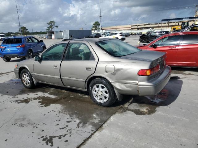 Photo 2 from auction – 2000 TOYOTA CAMRY LE with VIN 4T1BF28K5YU091095