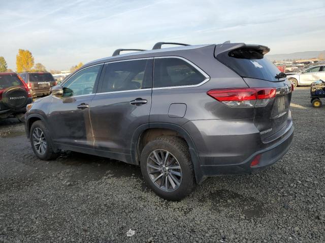 Photo 2 from auction – 2019 TOYOTA HIGHLANDER with VIN 5TDJZRFH8KS569402