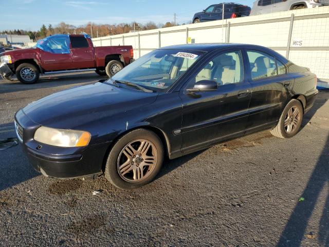 VOLVO S60 2.5T 2005 with VIN YV1RH592452471950 - Photo from auction
