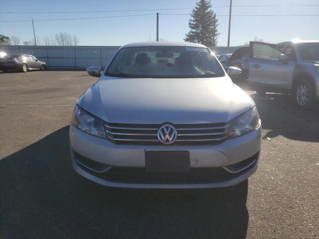 Photo 5 from auction – 2012 VOLKSWAGEN PASSAT S with VIN 1VWAP7A37CC015080