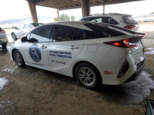 Photo 2 from auction – 2017 TOYOTA PRIUS PRIM with VIN JTDKARFP5H3041751