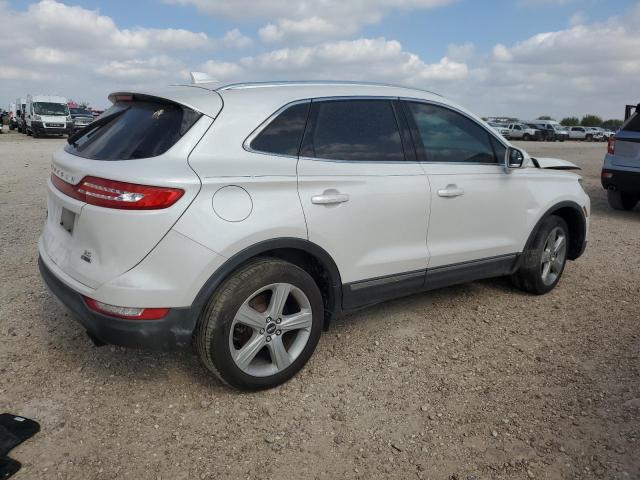 Photo 3 from auction – 2015 LINCOLN MKC with VIN 5LMCJ1A9XFUJ41729
