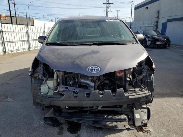 Photo 5 from auction – 2016 TOYOTA SIENNA SE with VIN 5TDXK3DC1GS735236