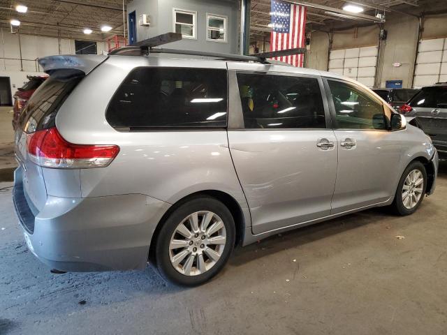 Photo 3 from auction – 2014 TOYOTA SIENNA XLE with VIN 5TDYK3DC6ES416111