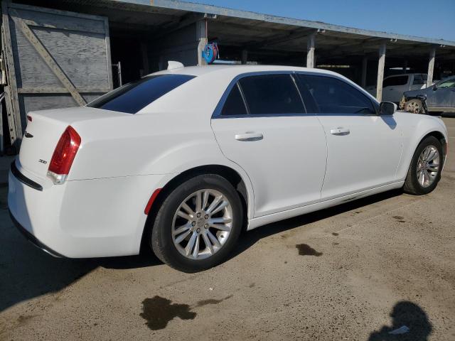 Photo 3 from auction – 2016 CHRYSLER 300 LIMITE with VIN 2C3CCAAG6GH313439