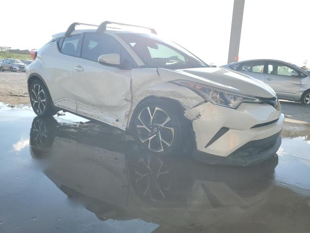 Photo 4 from auction – 2019 TOYOTA C-HR XLE with VIN NMTKHMBX6KR095780