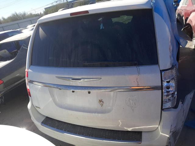 Photo 6 from auction – 2014 CHRYSLER TOWN & COU with VIN 2C4RC1BG2ER397870