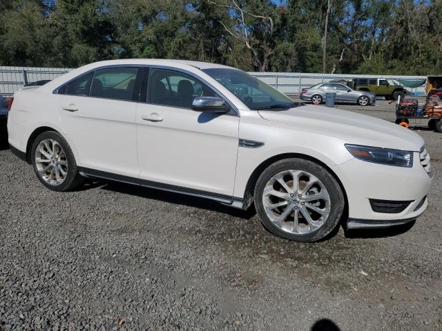 Photo 4 from auction – 2017 FORD TAURUS LIM with VIN 1FAHP2F81HG133205