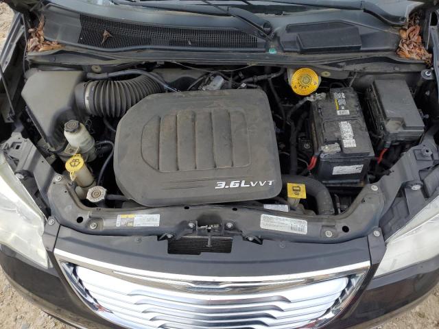 Photo 12 from auction – 2015 CHRYSLER TOWN & COU with VIN 2C4RC1BG9FR589711