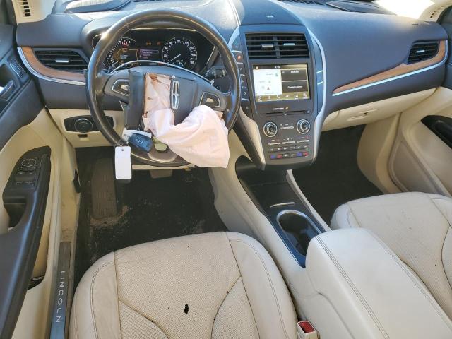 Photo 8 from auction – 2016 LINCOLN MKC RESERV with VIN 5LMCJ3C90GUJ01377