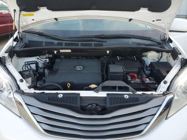 Photo 12 from auction – 2012 TOYOTA SIENNA XLE with VIN 5TDYK3DC6CS190973