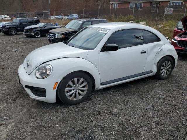 VOLKSWAGEN BEETLE S 2018 with VIN 3VWFD7AT0JM703447 - Photo from auction