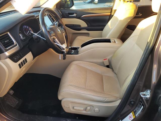 Photo 7 from auction – 2017 TOYOTA HIGHLANDER with VIN 5TDDZRFH9HS465698