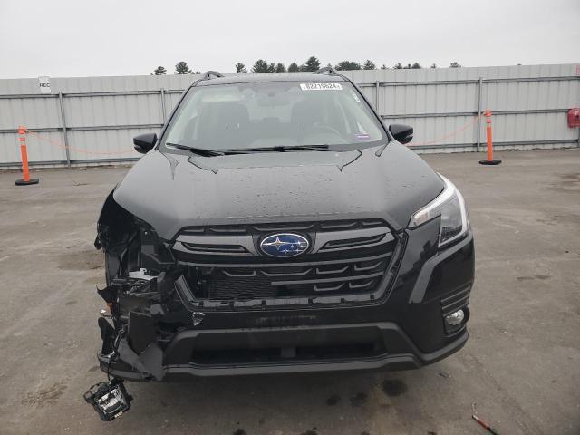 Photo 5 from auction – 2023 SUBARU FORESTER L with VIN JF2SKAPC3PH499415