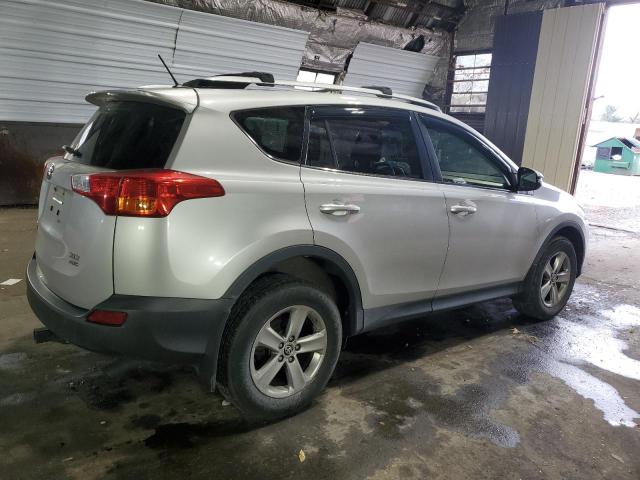 Photo 3 from auction – 2015 TOYOTA RAV4 XLE with VIN JTMRFREV5FD099589