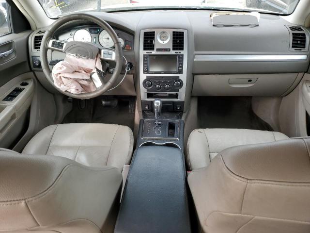 Photo 8 from auction – 2010 CHRYSLER 300 TOURIN with VIN 2C3CA5CV1AH216178