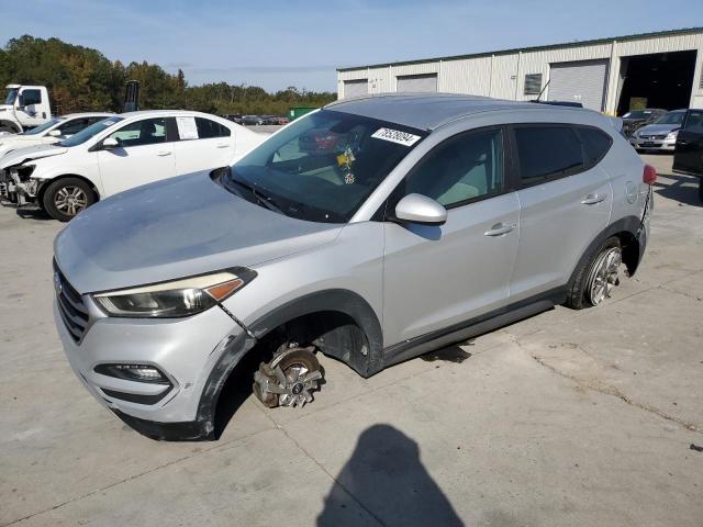 HYUNDAI TUCSON LIM 2017 with VIN KM8J33A42HU296539 - Photo from auction