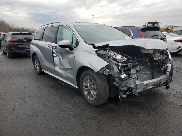 Photo 4 from auction – 2023 TOYOTA SIENNA LE with VIN 5TDBSKFC8PS102122