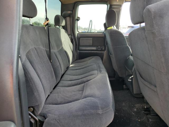 Photo 10 from auction – 2002 CHEVROLET SILVERADO with VIN 2GCEC19V121342825