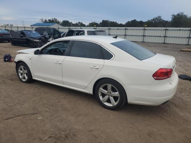 Photo 2 from auction – 2015 VOLKSWAGEN PASSAT S with VIN 1VWAS7A33FC112988