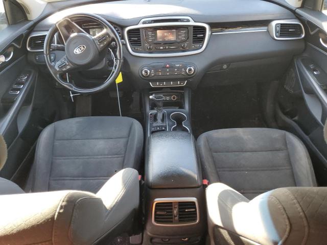 Photo 8 from auction – 2016 KIA SORENTO LX with VIN 5XYPGDA54GG085733