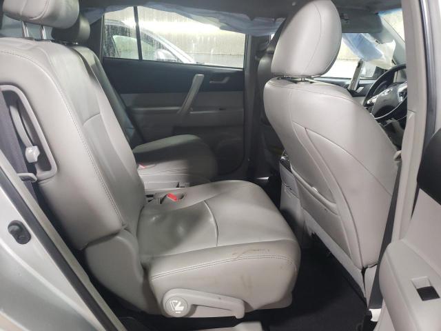 Фото 10 с аукциона – 2013 TOYOTA HIGHLANDER с VIN 5TDBK3EH4DS270449