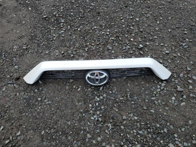 Photo 13 from auction – 2014 TOYOTA 4RUNNER SR with VIN JTEBU5JRXE5184943