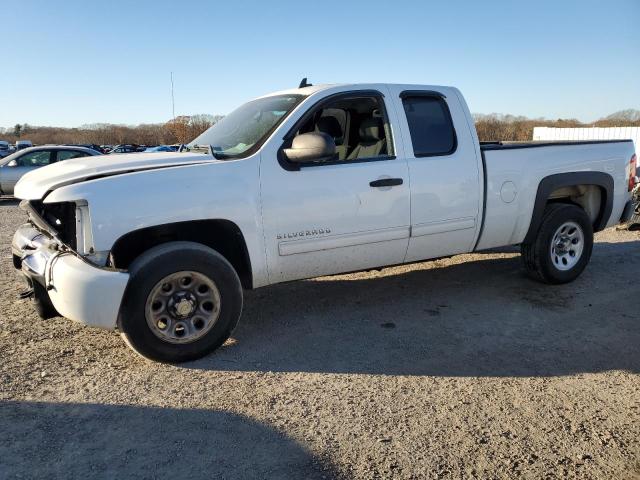 CHEVROLET SILVERADO 2011 with VIN 1GCRKREA2BZ265640 - Photo from auction