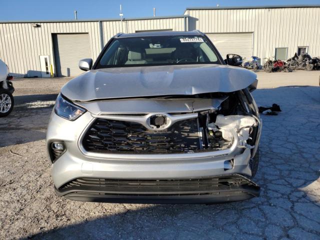 Photo 5 from auction – 2022 TOYOTA HIGHLANDER with VIN 5TDGZRBH9NS164041