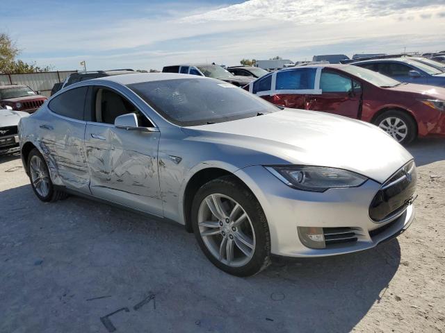 Photo 4 from auction – 2013 TESLA MODEL S with VIN 5YJSA1DN2DFP10848