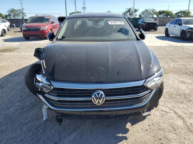 Photo 5 from auction – 2024 VOLKSWAGEN JETTA SE with VIN 3VW7M7BU4RM047311