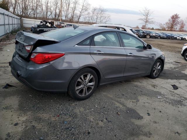 Photo 3 from auction – 2011 HYUNDAI SONATA SE with VIN 5NPEC4AC9BH306889