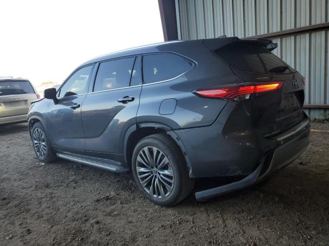 Photo 2 from auction – 2021 TOYOTA HIGHLANDER with VIN 5TDFZRBHXMS132029