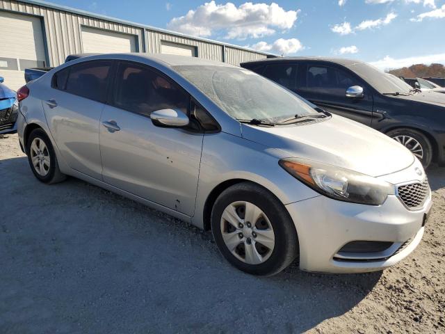 Photo 4 from auction – 2016 KIA FORTE LX with VIN KNAFK4A66G5478450