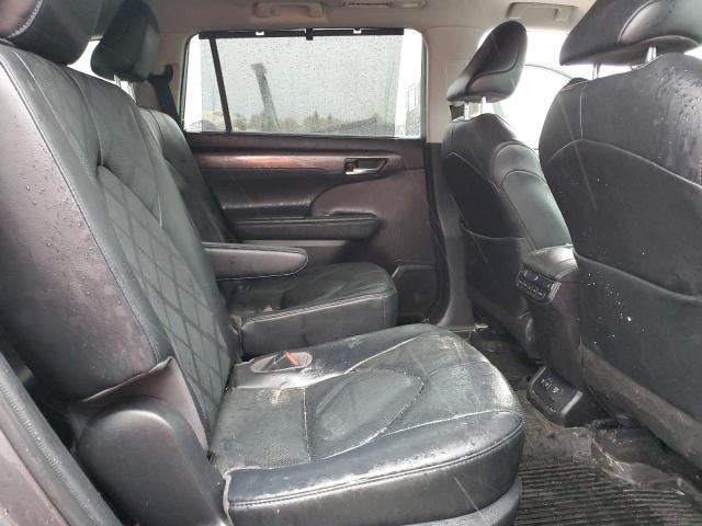 Photo 11 from auction – 2021 TOYOTA HIGHLANDER with VIN 5TDEBRCH8MS026418