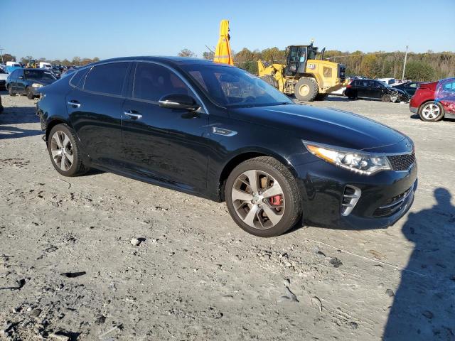 Photo 4 from auction – 2017 KIA OPTIMA SX with VIN 5XXGW4L29HG133397