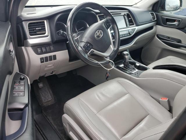 Photo 8 from auction – 2018 TOYOTA HIGHLANDER with VIN 5TDKZRFH5JS268069